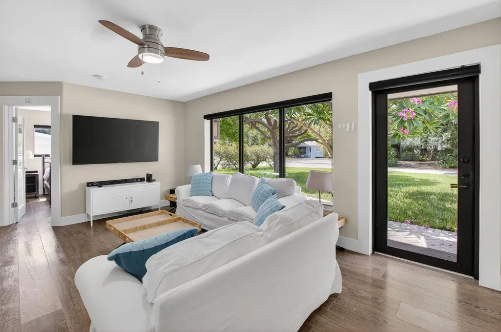 115 NW 7th Street Boca Raton FL 33432