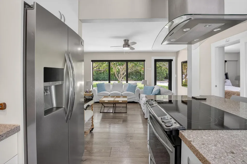 115 NW 7th Street Boca Raton FL 33432