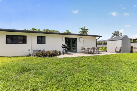 115 NW 7th Street Boca Raton FL 33432