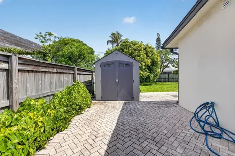 115 NW 7th Street Boca Raton FL 33432