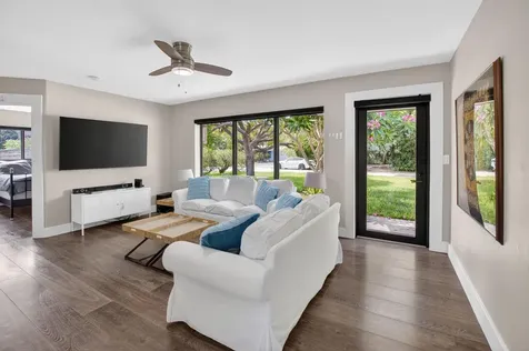 115 NW 7th Street Boca Raton FL 33432