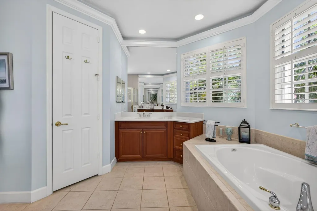 9954 SE Osprey Pointe Drive SE Hobe Sound FL 33455