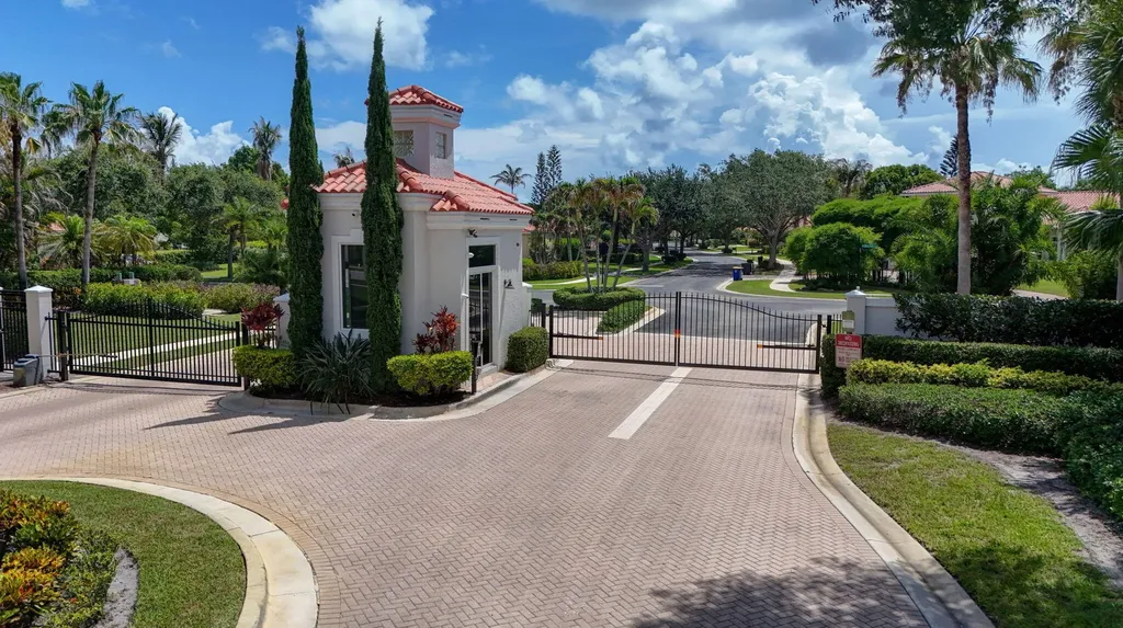 9954 SE Osprey Pointe Drive SE Hobe Sound FL 33455