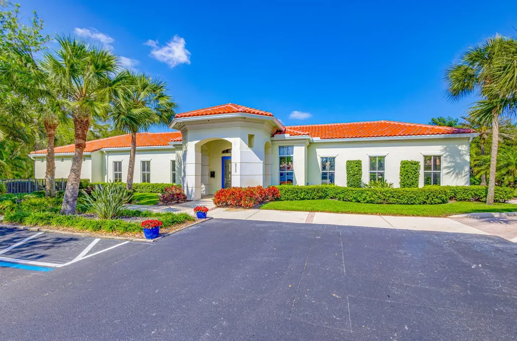 9954 SE Osprey Pointe Drive SE Hobe Sound FL 33455