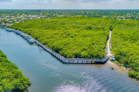 9954 SE Osprey Pointe Drive SE Hobe Sound FL 33455