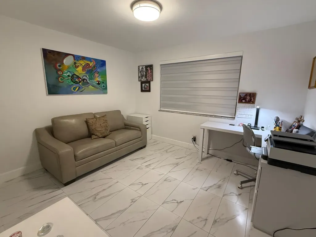 10422 NW 24th Place Sunrise FL 33322