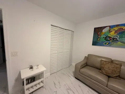 10422 NW 24th Place Sunrise FL 33322