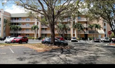 10422 NW 24th Place Sunrise FL 33322