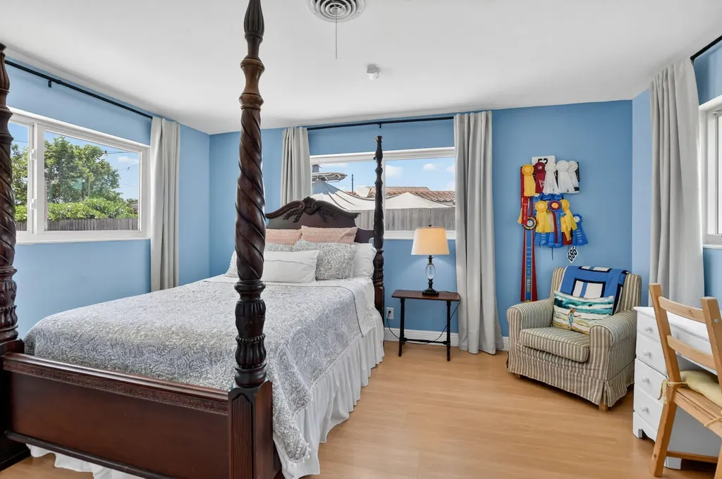 807 SW 3rd Street Boca Raton FL 33486