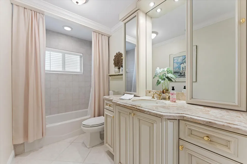 2699 NW 38th Street Boca Raton FL 33434