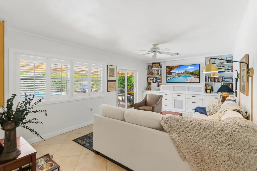 1420 NE 42nd Court Oakland Park FL 33334