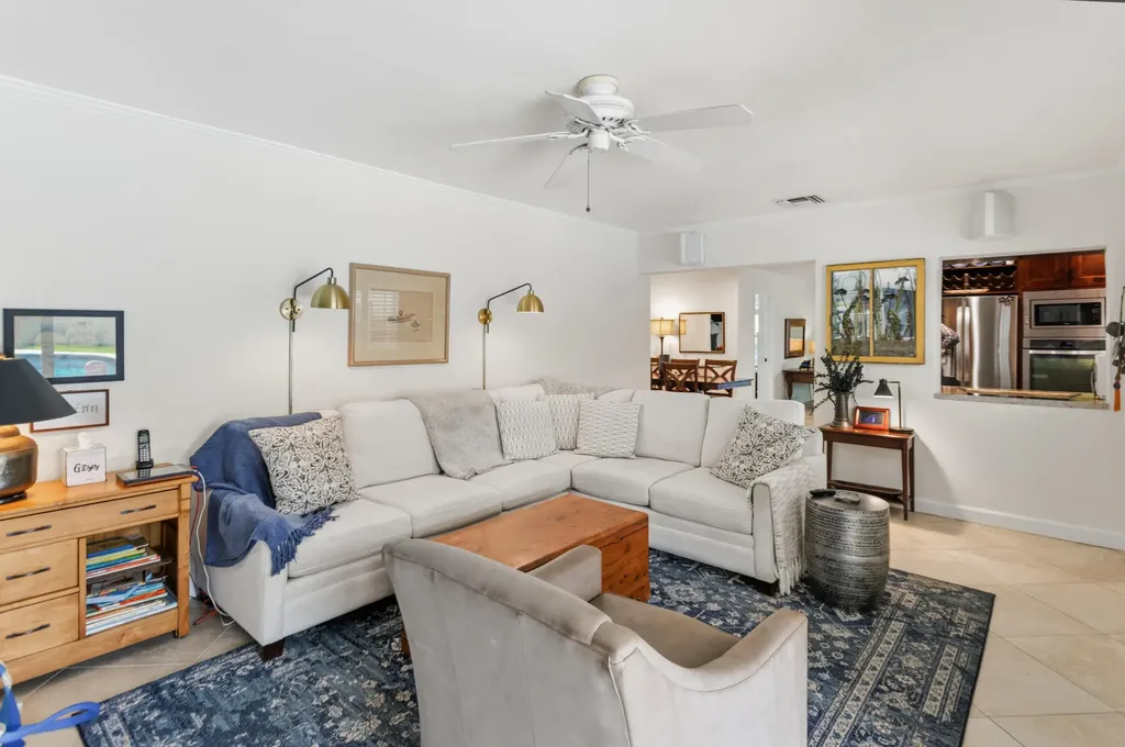 1420 NE 42nd Court Oakland Park FL 33334