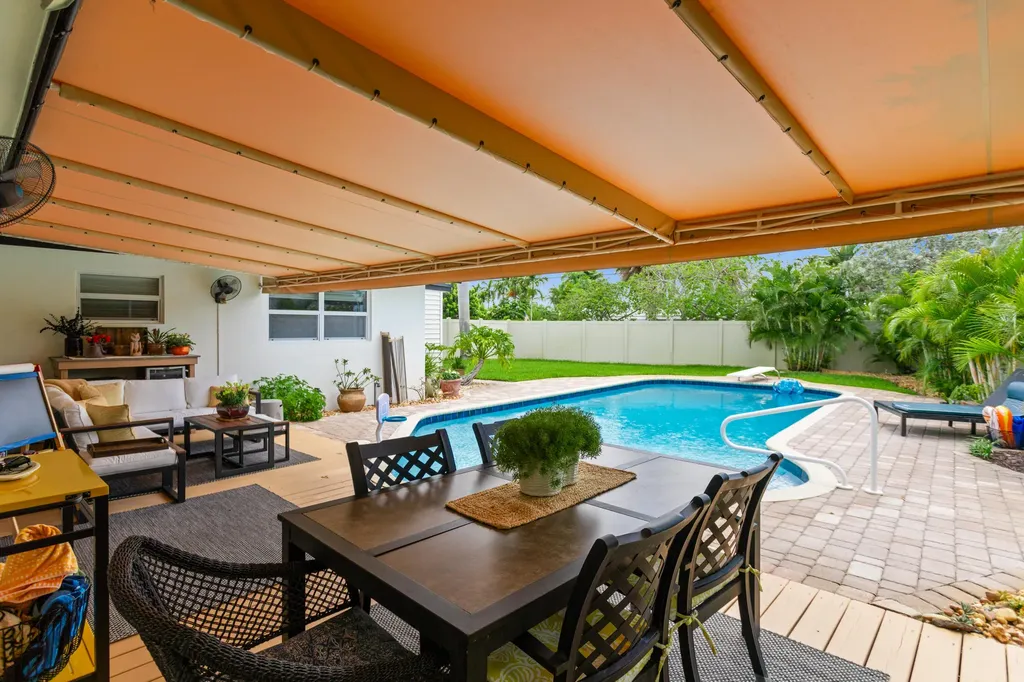 1420 NE 42nd Court Oakland Park FL 33334