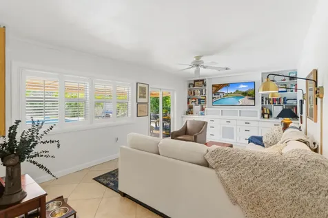 1420 NE 42nd Court Oakland Park FL 33334