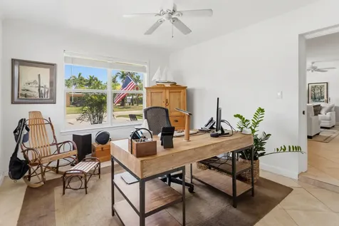 1420 NE 42nd Court Oakland Park FL 33334