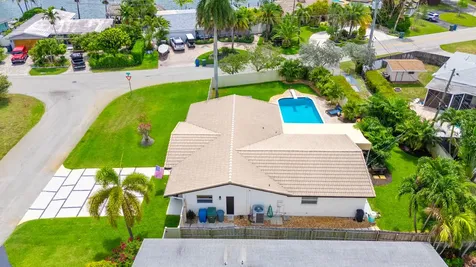 1420 NE 42nd Court Oakland Park FL 33334
