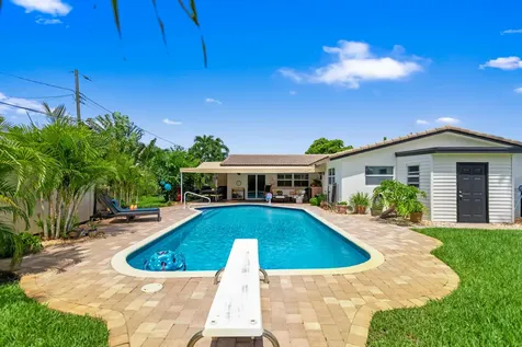 1420 NE 42nd Court Oakland Park FL 33334
