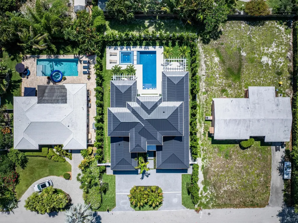 720 NW 3rd Avenue Delray Beach FL 33444