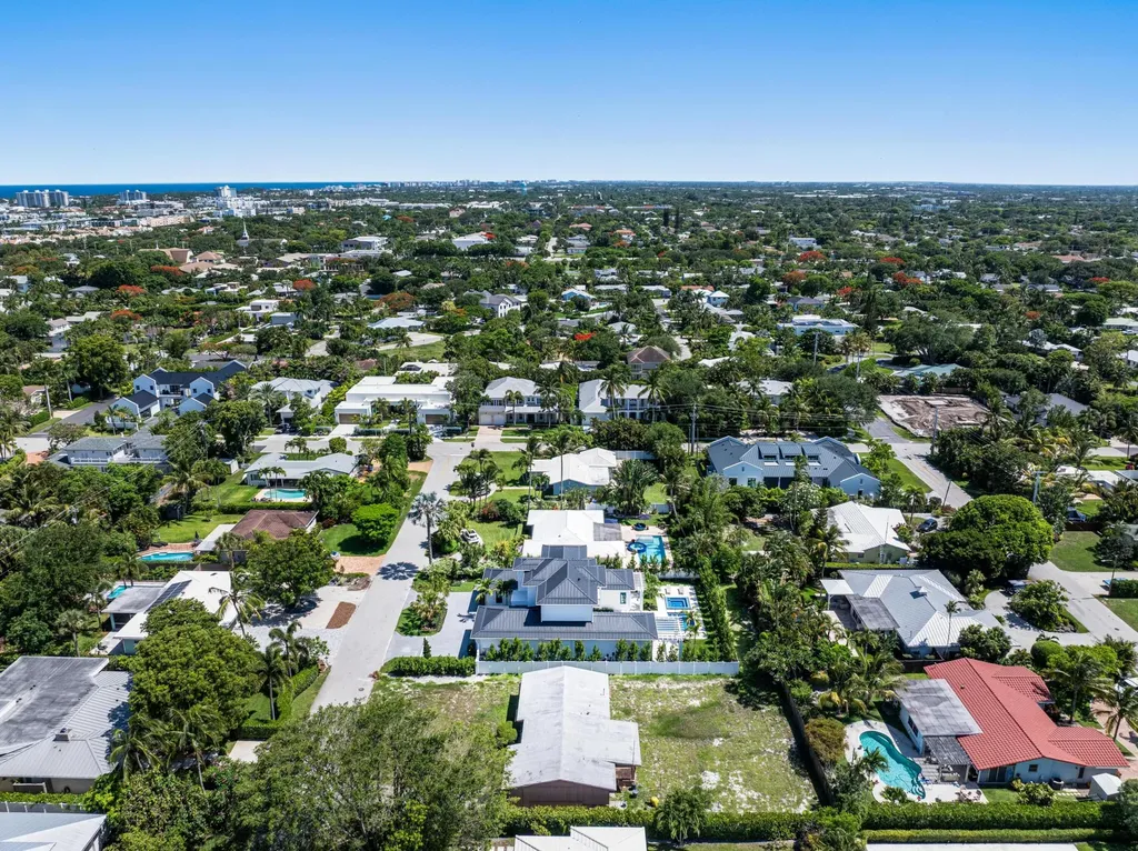 720 NW 3rd Avenue Delray Beach FL 33444
