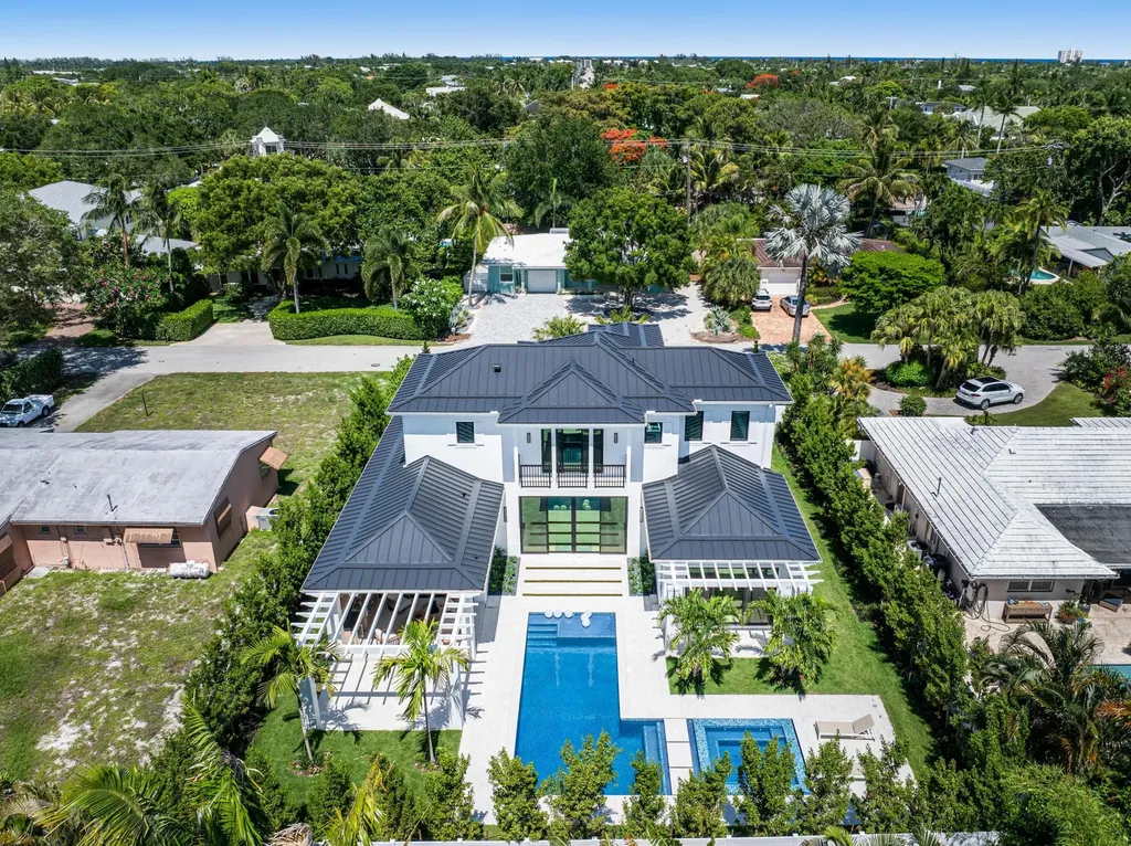 720 NW 3rd Avenue Delray Beach FL 33444