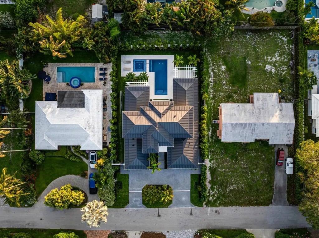 720 NW 3rd Avenue Delray Beach FL 33444
