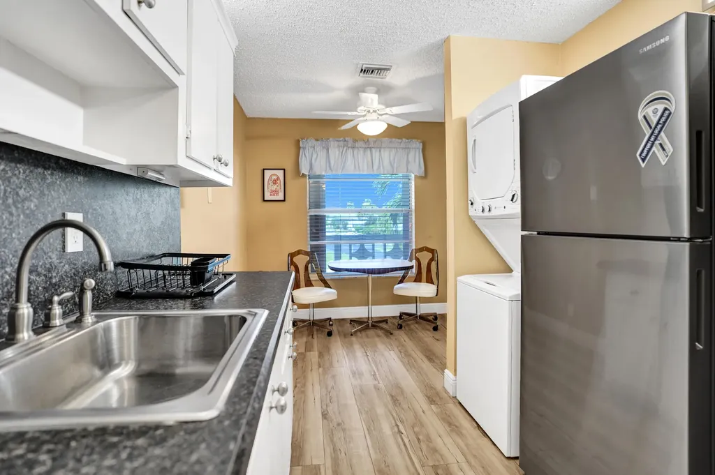 1050 Citrus Way Delray Beach FL 33445