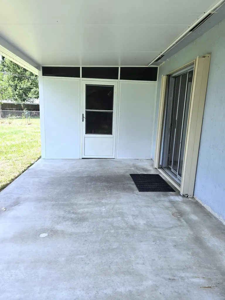 582 NW Sherbrooke Avenue Port St Lucie FL 34983