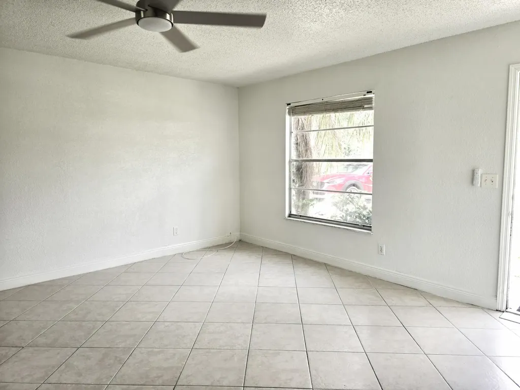 582 NW Sherbrooke Avenue Port St Lucie FL 34983