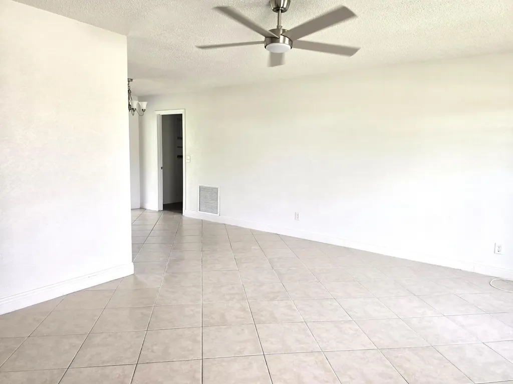 582 NW Sherbrooke Avenue Port St Lucie FL 34983