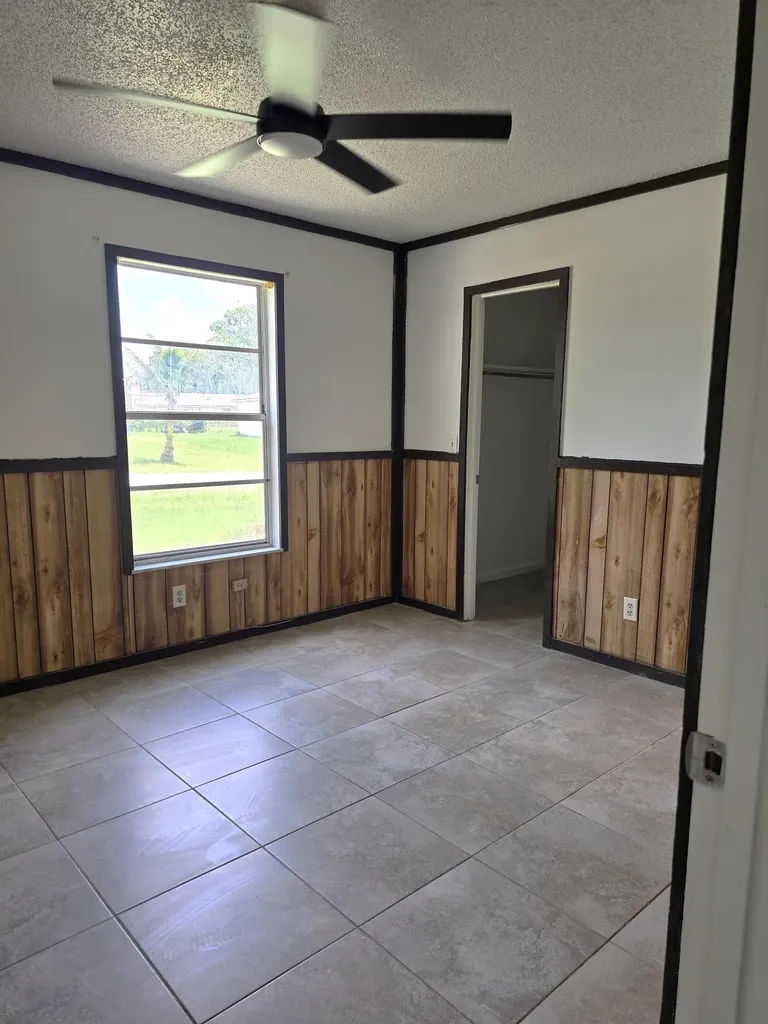 582 NW Sherbrooke Avenue Port St Lucie FL 34983