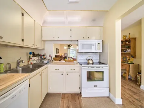 175 Lake Susan Lane West Palm Beach FL 33411