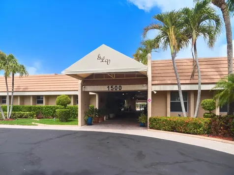 175 Lake Susan Lane West Palm Beach FL 33411