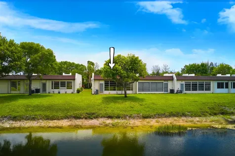 175 Lake Susan Lane West Palm Beach FL 33411