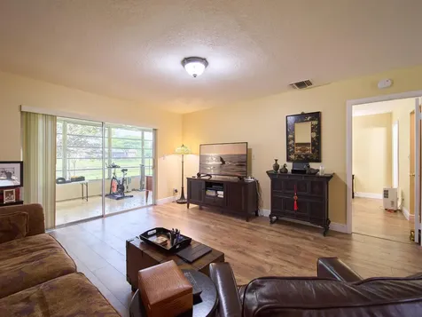 175 Lake Susan Lane West Palm Beach FL 33411
