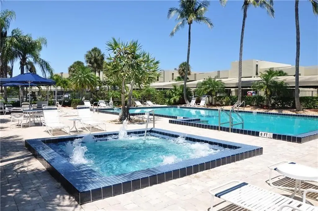 1100 SE 5th Court Pompano Beach FL 33060