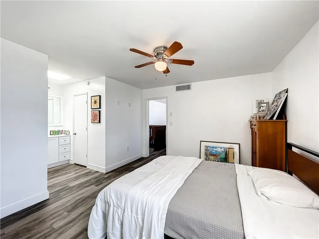 1100 SE 5th Court Pompano Beach FL 33060