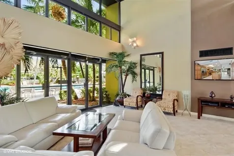 1100 SE 5th Court Pompano Beach FL 33060