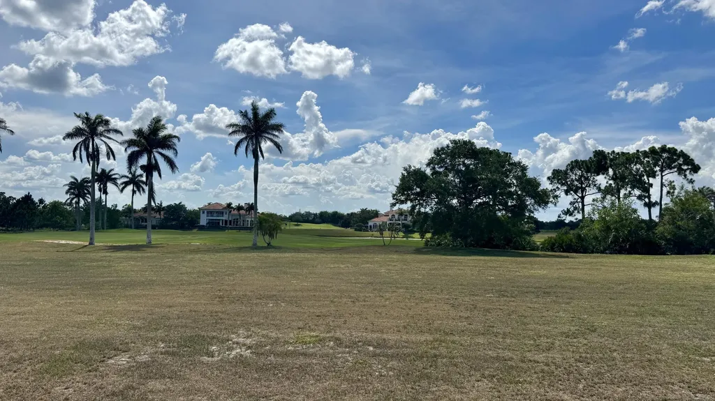 121 SE Rio Casarano Port St Lucie FL 34984