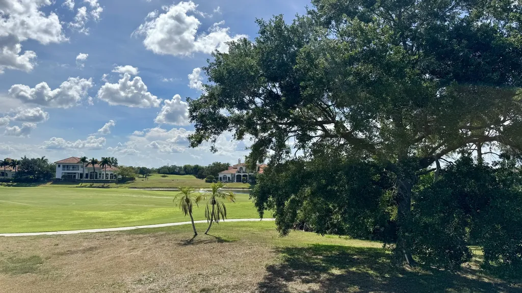 121 SE Rio Casarano Port St Lucie FL 34984