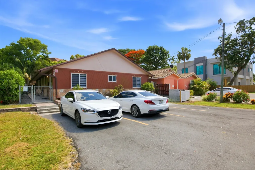 1786 SW 22nd Street Fort Lauderdale FL 33315