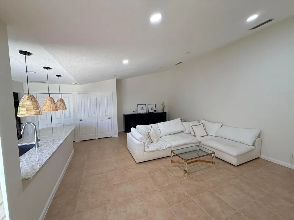 3504 Lakemont Court Palm Beach Gardens FL 33403
