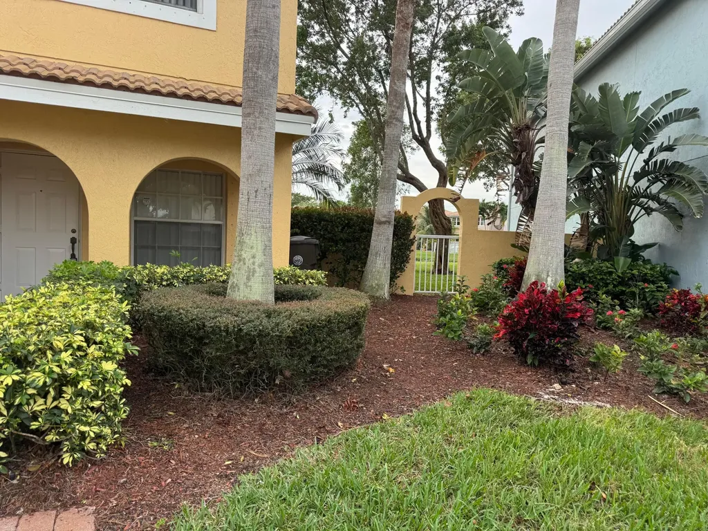 3472 Commodore Court West Palm Beach FL 33411