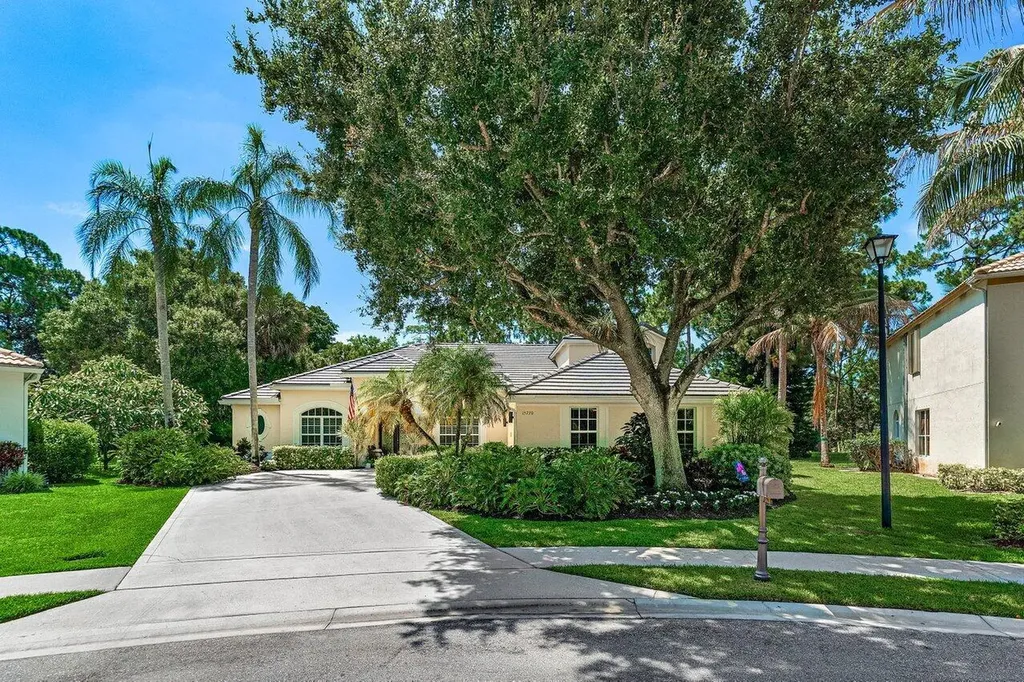 15730 Glen Willow Lane Wellington FL 33414