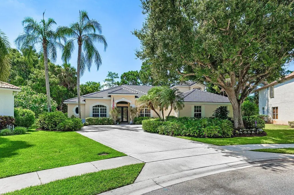 15730 Glen Willow Lane Wellington FL 33414