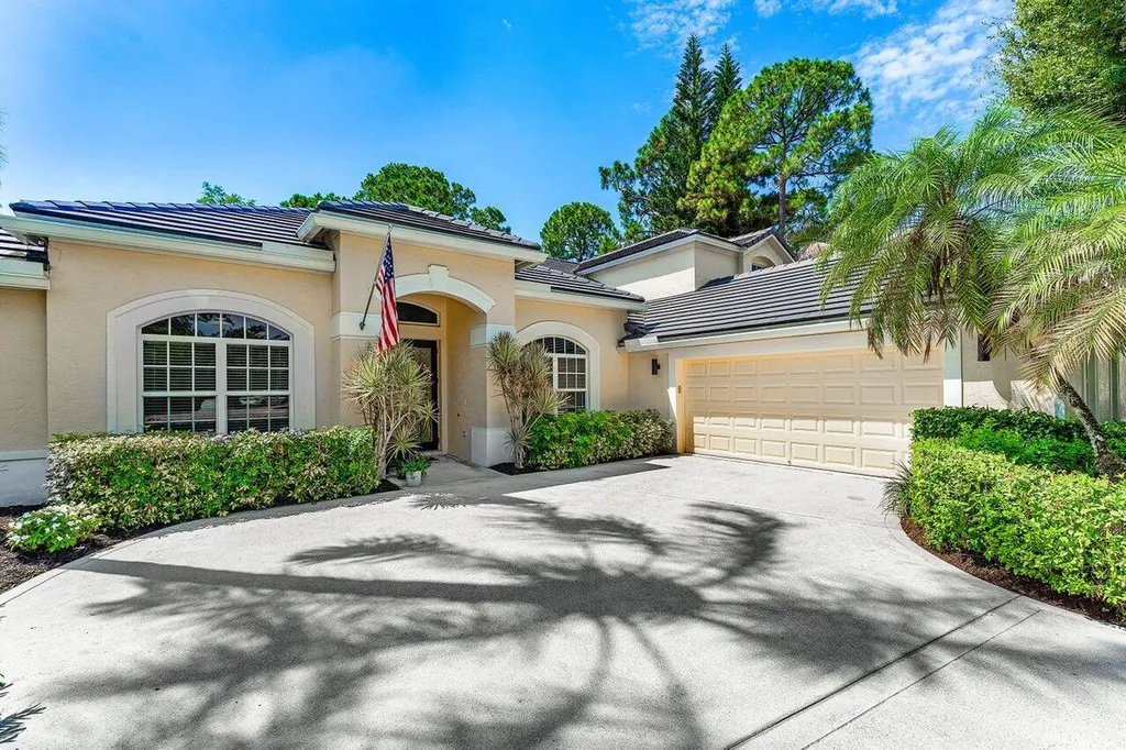 15730 Glen Willow Lane Wellington FL 33414