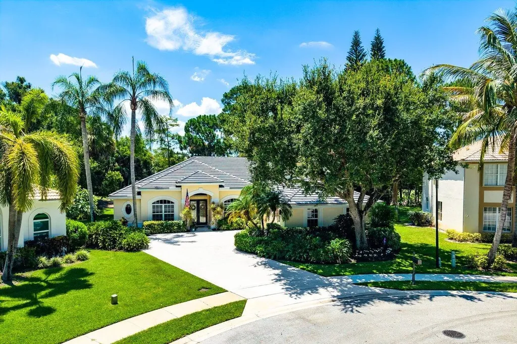 15730 Glen Willow Lane Wellington FL 33414