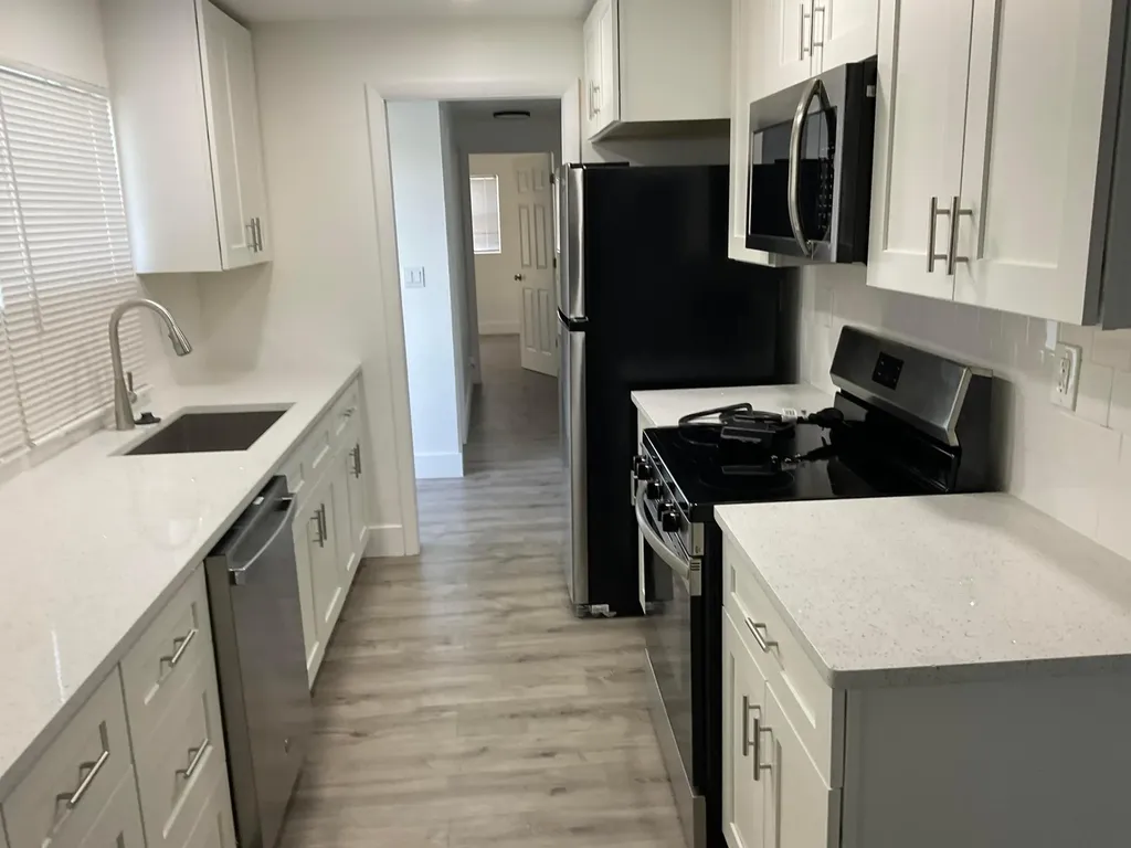 5662 Parke Avenue West Palm Beach FL 33407