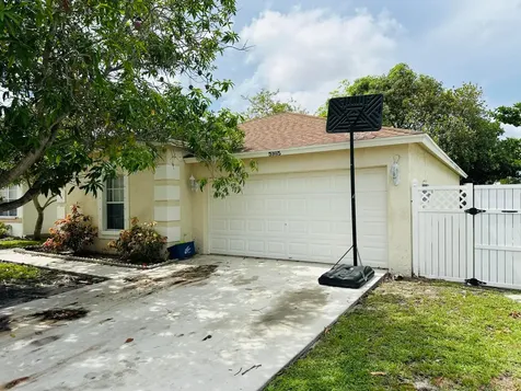5165 Foxhall Place West Palm Beach FL 33417