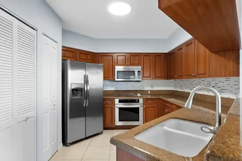 347 N New River Drive Fort Lauderdale FL 33301