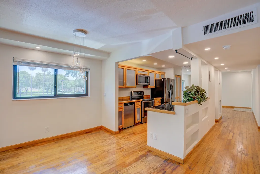 4491 Crystal Lake Drive Pompano Beach FL 33064
